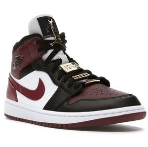 Jordan 1 Mid SE Black Dark Beetroot Women's 8